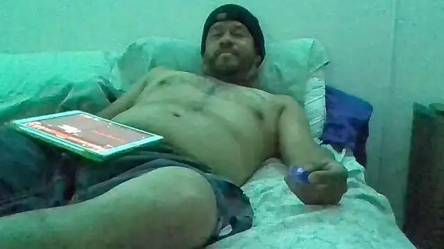 Snapshot of tonyxxx08 chatting on November 2025 06:12:01 AM tonyxxx08 online show from November 2025 06:12:01 AM