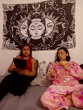 Snapshot of abby_n_emily chatting on November 2025 12:19:02 PM abby n emily online show from November 2025 12:19:02 PM