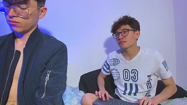 Snapshot of dani_angel_dark chatting on November 2025 11:26:01 PM dani angel dark online show from November 2025 11:26:01 PM