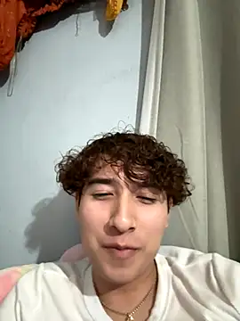 FresitAlexit0 online show from November 2025 06:56:01 AM