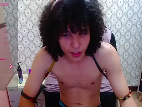 Snapshot of Mike_Miiller_ chatting on December 2025 07:53:02 PM Mike Miiller online show from December 2025 07:53:02 PM