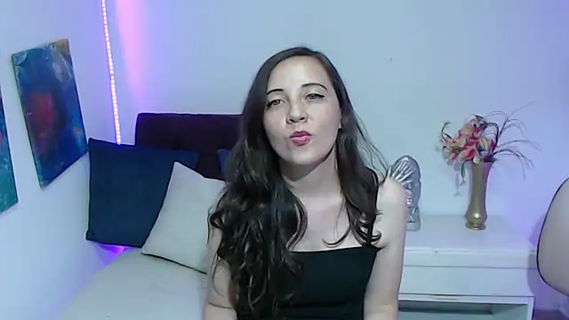 Snapshot of SolSmithh chatting on October 2025 11:05:01 PM SolSmithh online show from October 2025 11:05:01 PM