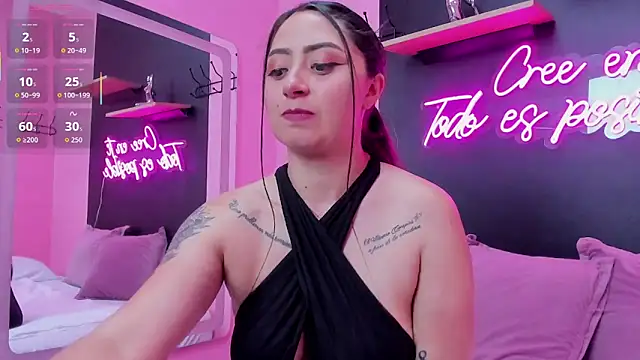 Snapshot of JuliethCruz_ chatting on October 2025 05:42:01 PM JuliethCruz online show from October 2025 05:42:01 PM