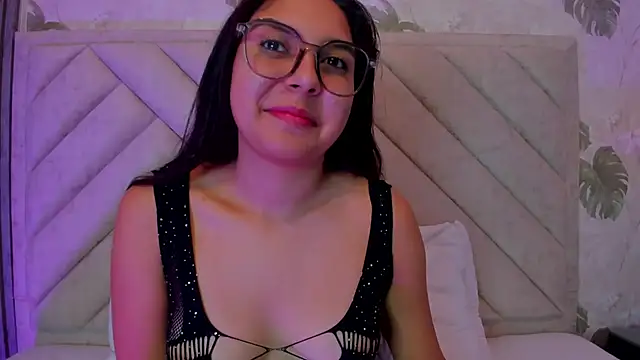 Snapshot of Lexy-Sweet1 chatting on November 2025 04:13:02 AM Lexy-Sweet1 online show from November 2025 04:13:02 AM