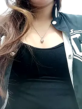 Snapshot of Myzak- chatting on December 2025 10:37:02 PM Myzak- online show from December 2025 10:37:02 PM