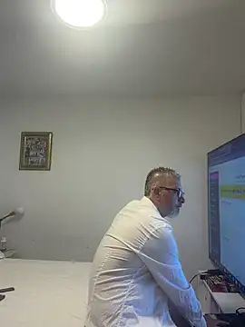 roygomez online show from October 2025 11:38:01 PM