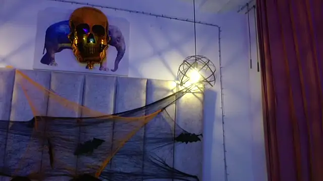 Snapshot of antonella_rosecs chatting on November 2025 04:37:01 AM antonella rosecs online show from November 2025 04:37:01 AM