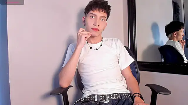 Snapshot of Tiam_muller chatting on December 2025 03:55:01 AM Tiam muller online show from December 2025 03:55:01 AM