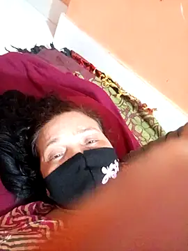 Snapshot of Moyna_1 chatting on October 2025 06:30:02 PM Moyna 1 online show from October 2025 06:30:02 PM