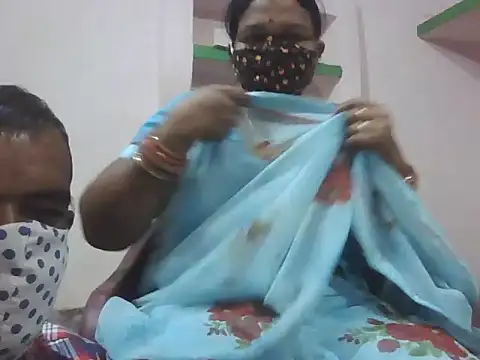 Snapshot of Divyad chatting on November 2025 09:39:01 AM Divyad online show from November 2025 09:39:01 AM