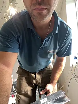 Snapshot of AndyLynn chatting on October 2025 07:38:02 AM AndyLynn online show from October 2025 07:38:02 AM