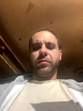 Snapshot of AndyLynn chatting on November 2025 07:49:02 PM AndyLynn online show from November 2025 07:49:02 PM