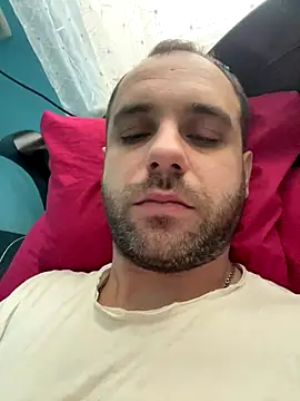 Snapshot of AndyLynn chatting on November 2025 08:37:02 AM AndyLynn online show from November 2025 08:37:02 AM