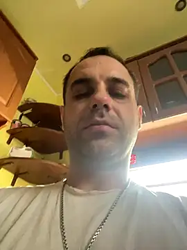 Snapshot of AndyLynn chatting on November 2025 06:13:01 AM AndyLynn online show from November 2025 06:13:01 AM