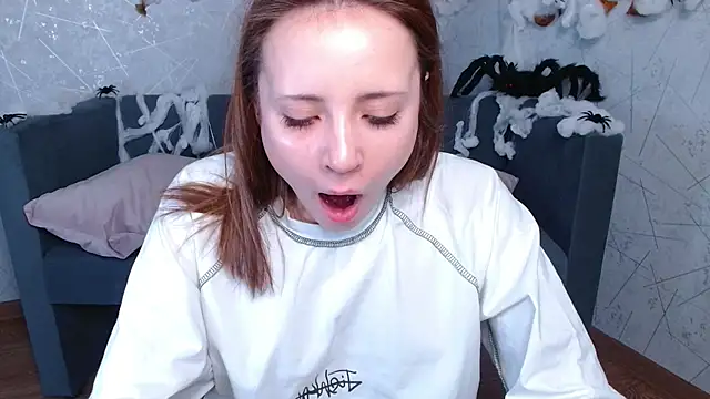 Snapshot of evaa_here_ chatting on October 2025 07:01:02 AM evaa here online show from October 2025 07:01:02 AM