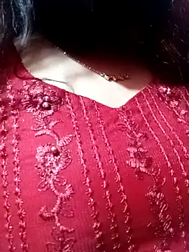 Snapshot of Porimoni22 chatting on October 2025 04:31:01 AM Porimoni22 online show from October 2025 04:31:01 AM