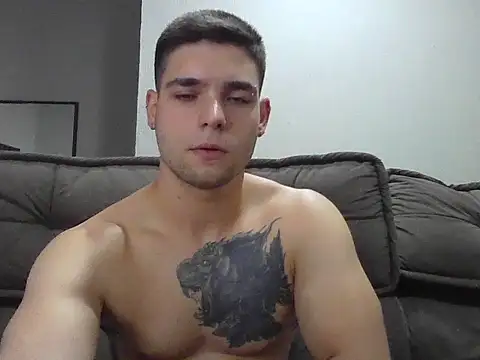 Snapshot of Zure-xxx chatting on October 2025 05:35:02 PM Zure-xxx online show from October 2025 05:35:02 PM