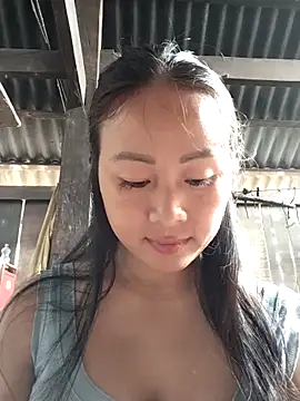 Snapshot of Spring-mky chatting on October 2025 03:30:01 AM Spring-mky online show from October 2025 03:30:01 AM