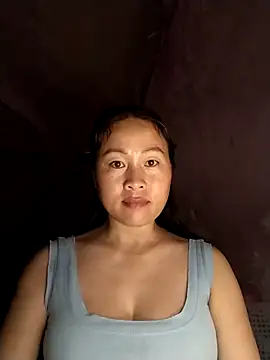 Snapshot of Spring-mky chatting on November 2025 08:18:01 PM Spring-mky online show from November 2025 08:18:01 PM