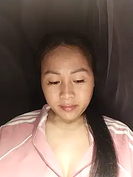 Snapshot of Spring-mky chatting on November 2025 09:46:02 PM Spring-mky online show from November 2025 09:46:02 PM