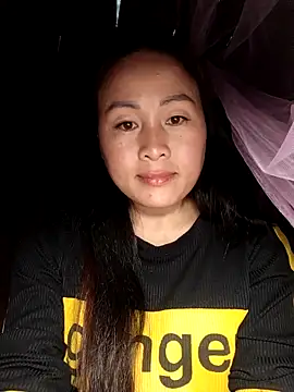 Snapshot of Spring-mky chatting on November 2025 12:26:01 PM Spring-mky online show from November 2025 12:26:01 PM