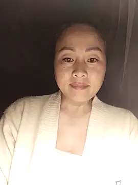 Snapshot of Spring-mky chatting on November 2025 10:45:01 PM Spring-mky online show from November 2025 10:45:01 PM