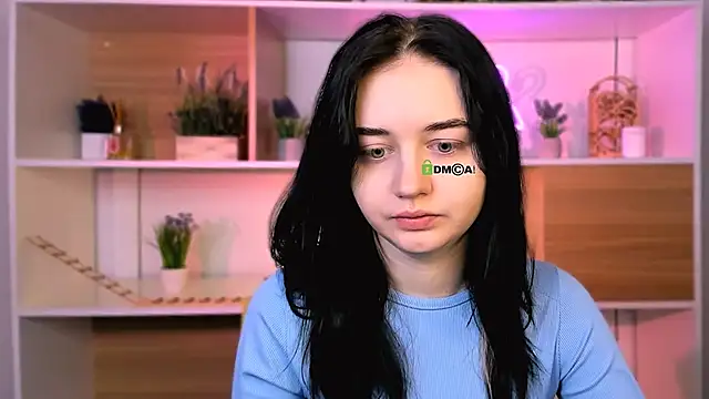 Snapshot of miki_ti chatting on December 2025 06:19:02 AM miki ti online show from December 2025 06:19:02 AM