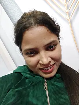 Anshika1431 online show from November 2025 03:40:01 PM