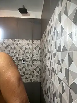 Snapshot of the_vein18 chatting on October 2025 03:36:01 PM the vein18 online show from October 2025 03:36:01 PM