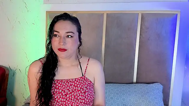 Snapshot of Elizabeth_bennett_6 chatting on November 2025 12:06:02 PM Elizabeth bennett 6 online show from November 2025 12:06:02 PM