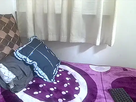 CHERRYWHITE23 online show from October 2025 08:26:02 AM
