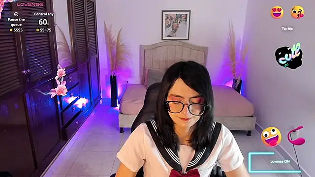 Snapshot of Noah_Cherry chatting on October 2025 05:11:02 AM Noah Cherry online show from October 2025 05:11:02 AM