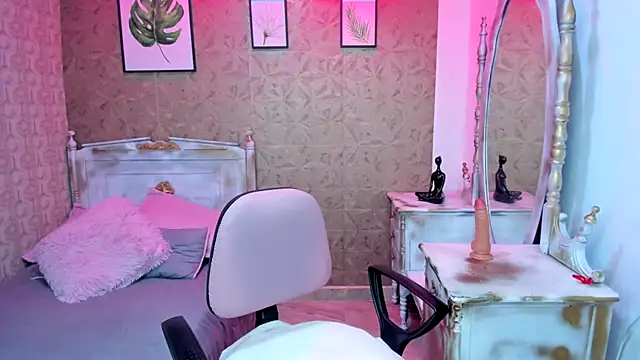 Snapshot of Sara_clk chatting on November 2025 07:12:02 PM Sara clk online show from November 2025 07:12:02 PM