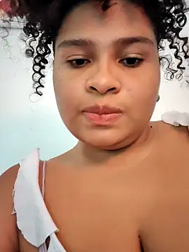 Snapshot of Aliona_ chatting on November 2025 01:10:02 PM Aliona online show from November 2025 01:10:02 PM