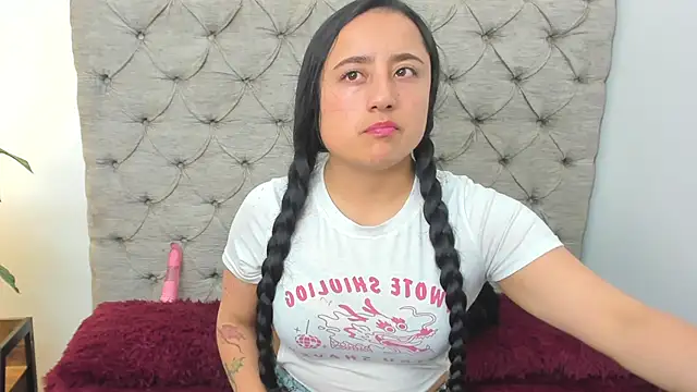 Snapshot of Samanta_Fischer chatting on November 2025 11:31:02 AM Samanta Fischer online show from November 2025 11:31:02 AM