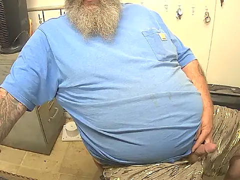 Snapshot of awynn1980 chatting on October 2025 03:02:01 PM awynn1980 online show from October 2025 03:02:01 PM