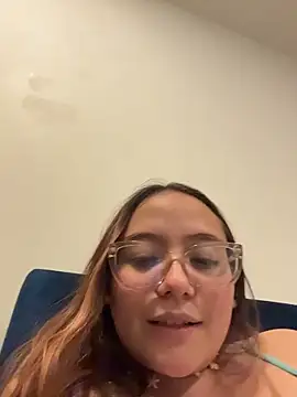 Snapshot of Red_Lola_ chatting on December 2025 12:59:02 AM Red Lola online show from December 2025 12:59:02 AM