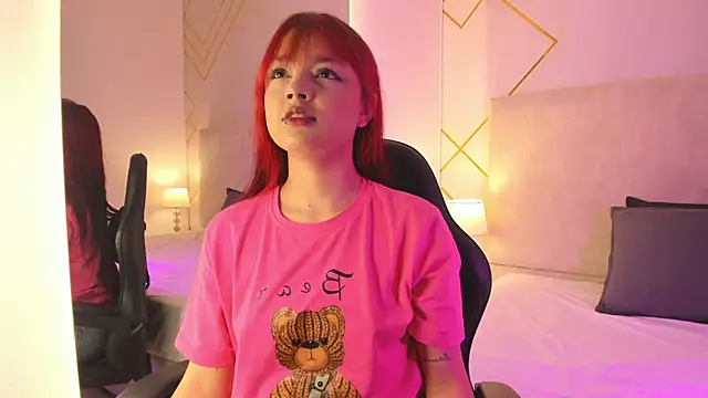 Snapshot of Martinaa_Garcia chatting on December 2025 07:53:02 PM Martinaa Garcia online show from December 2025 07:53:02 PM