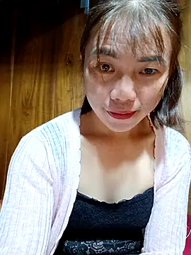 Snapshot of omai-ngot chatting on October 2025 12:16:01 PM omai-ngot online show from October 2025 12:16:01 PM