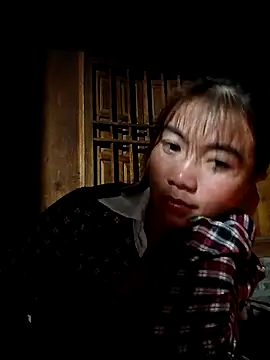 Snapshot of omai-ngot chatting on November 2025 01:40:01 PM omai-ngot online show from November 2025 01:40:01 PM