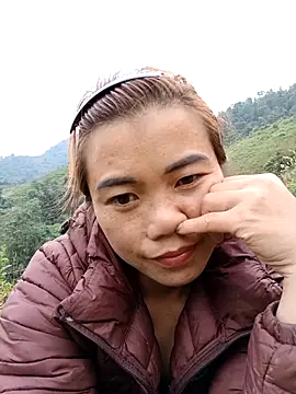 Snapshot of omai-ngot chatting on November 2025 02:22:02 AM omai-ngot online show from November 2025 02:22:02 AM