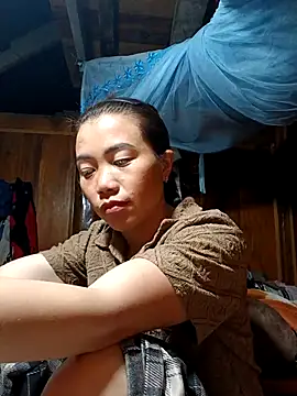 Snapshot of omai-ngot chatting on November 2025 01:33:02 PM omai-ngot online show from November 2025 01:33:02 PM