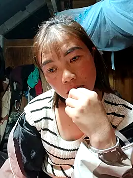 Snapshot of omai-ngot chatting on November 2025 02:31:02 PM omai-ngot online show from November 2025 02:31:02 PM