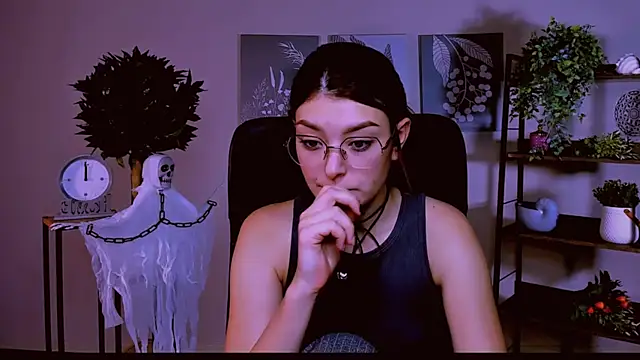 Snapshot of AnaSteisher chatting on October 2025 01:34:02 PM AnaSteisher online show from October 2025 01:34:02 PM