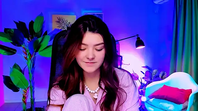 Snapshot of AnaSteisher chatting on November 2025 01:43:01 PM AnaSteisher online show from November 2025 01:43:01 PM