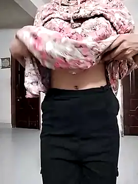 Snapshot of Ratri-Biswas chatting on November 2025 04:41:01 PM Ratri-Biswas online show from November 2025 04:41:01 PM