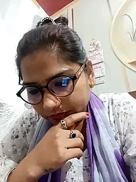 Snapshot of Vanshika1432 chatting on October 2025 04:39:01 PM Vanshika1432 online show from October 2025 04:39:01 PM