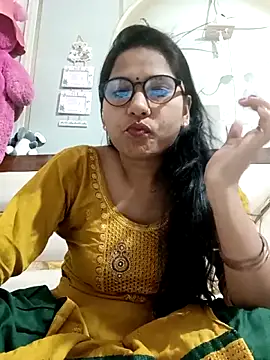 Snapshot of Vanshika1432 chatting on October 2025 05:15:02 AM Vanshika1432 online show from October 2025 05:15:02 AM