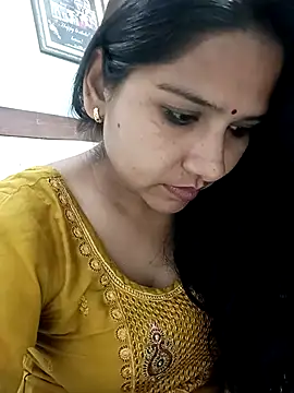 Snapshot of Vanshika1432 chatting on October 2025 05:40:02 PM Vanshika1432 online show from October 2025 05:40:02 PM