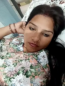 Snapshot of Vanshika1432 chatting on October 2025 05:17:01 PM Vanshika1432 online show from October 2025 05:17:01 PM